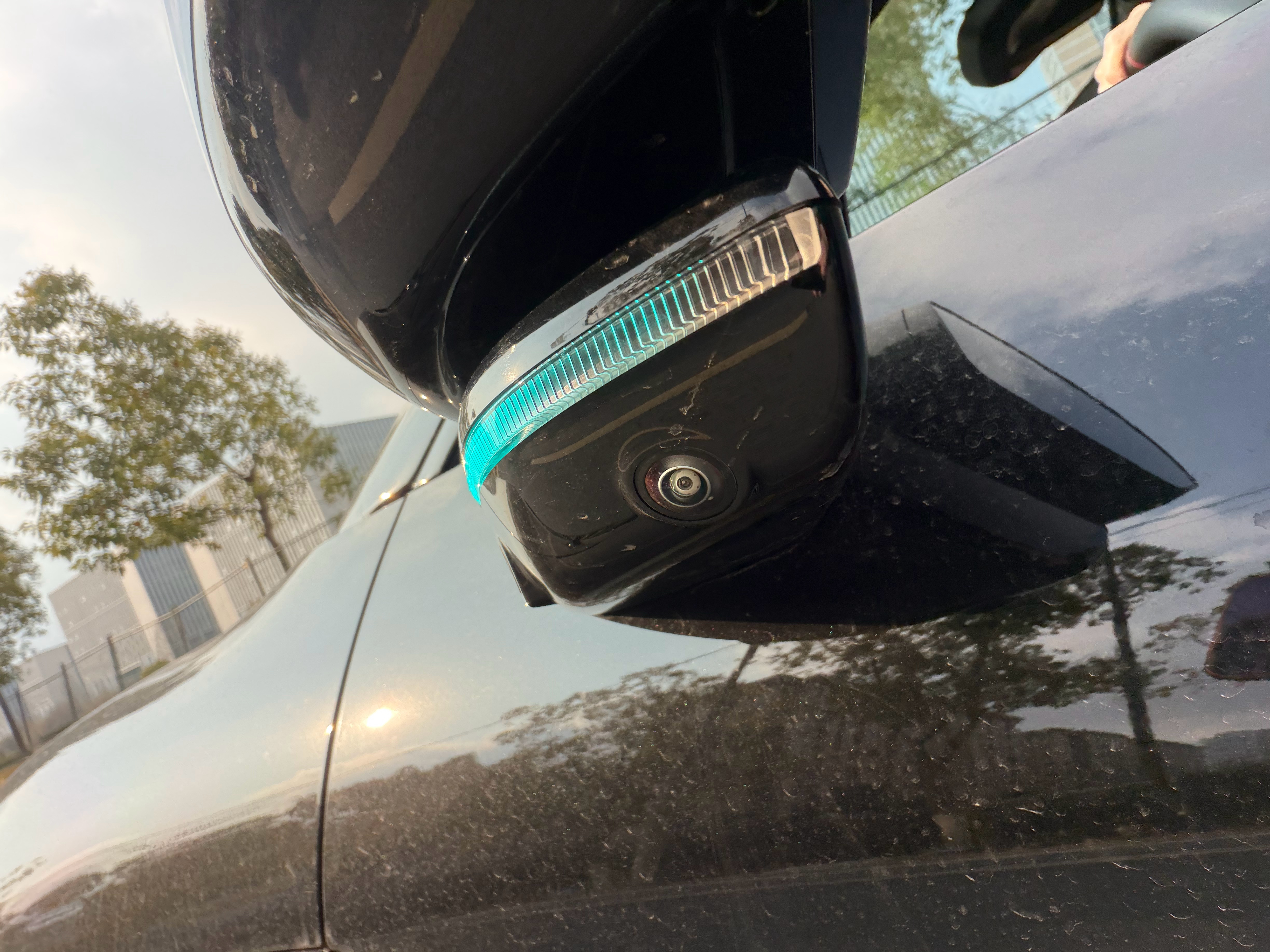 好看的小蓝灯极氪007gt