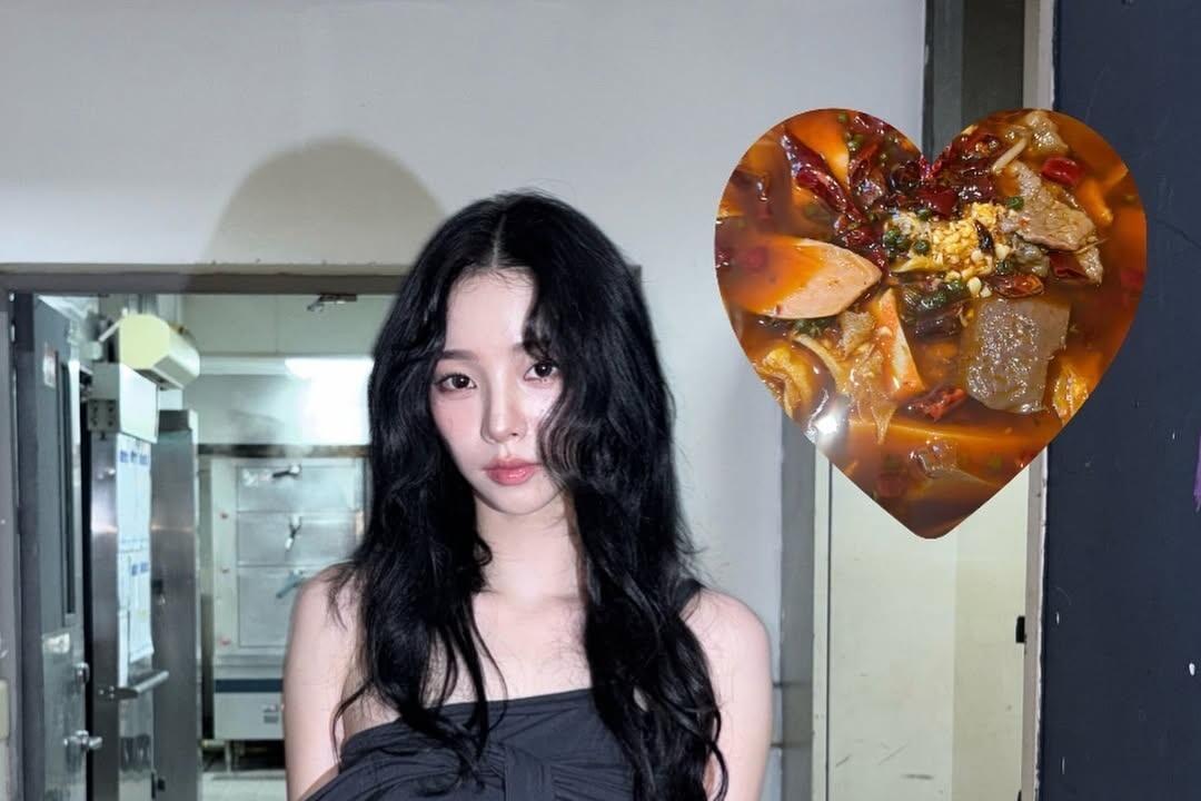 柳智敏穿低腰紧身牛仔裤真的太绝了！她把身材优点展现得那叫一个淋漓尽致。白白软软的