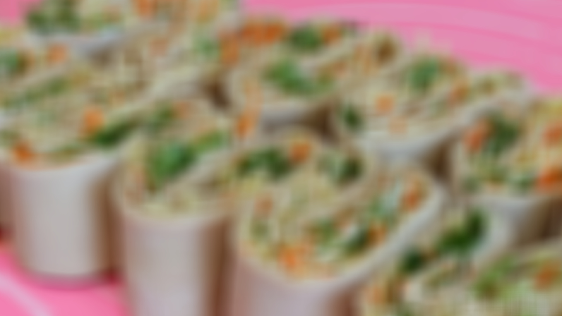 分享 3 种农村家常莜面做法，都是粗粮配蔬菜的经典搭配，简单易操作还低脂健康。一