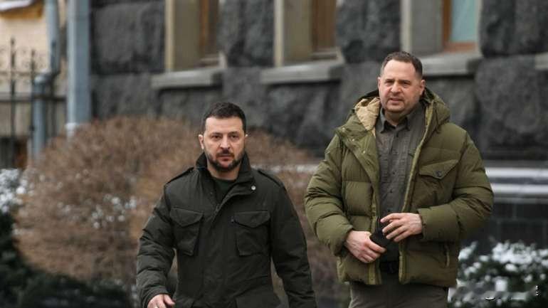 【泽连斯基：无人艇与火炮有出口潜力】

11月3日，泽连斯基在回答独通社记者关于