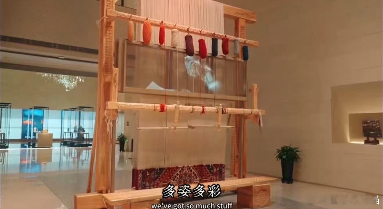 英国网红在新疆用飞猪帮帮打卡非遗万万没想到外国网红先打卡新疆非遗路线，住当地多年