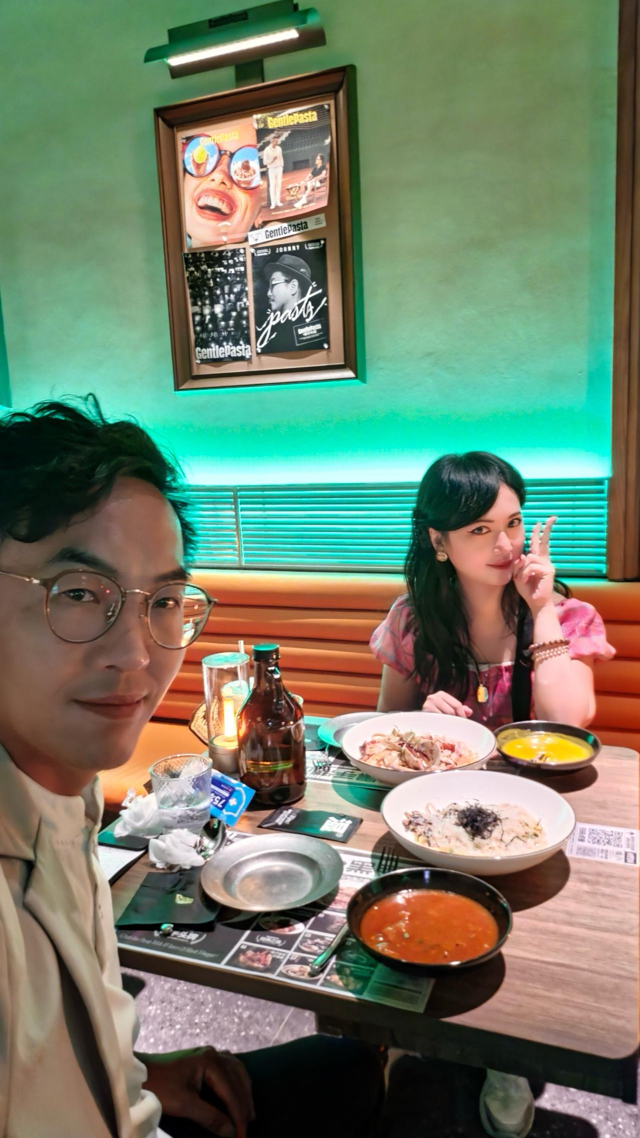 这2个月也十分忙~到日前才后补庆祝周年纪念。
​
​谢谢您的包容和体谅❣️~因有