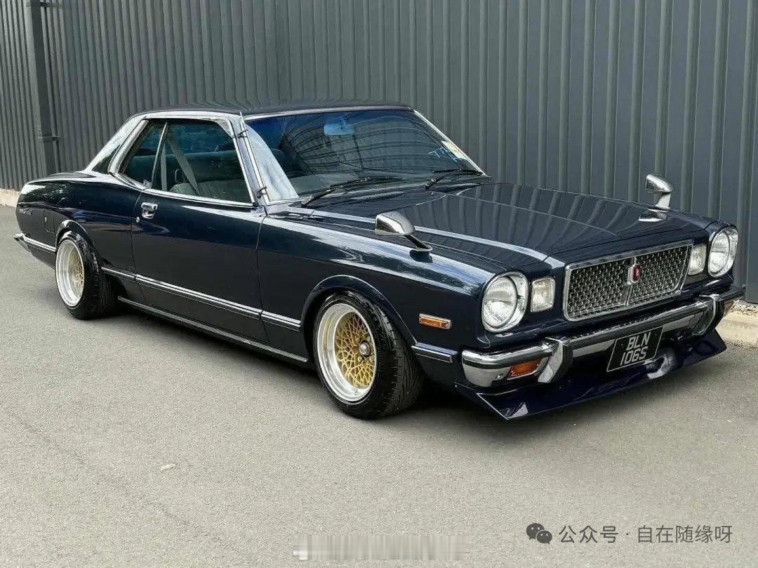 经典老车 皇冠首款Coupe：有格调 但不张扬70年代的丰田皇冠Coupe，是那