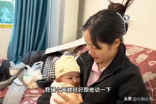 小松越南建房规划引起争议。5米宽的土地上建造的小楼里隐藏着长远的生存策略
 
很