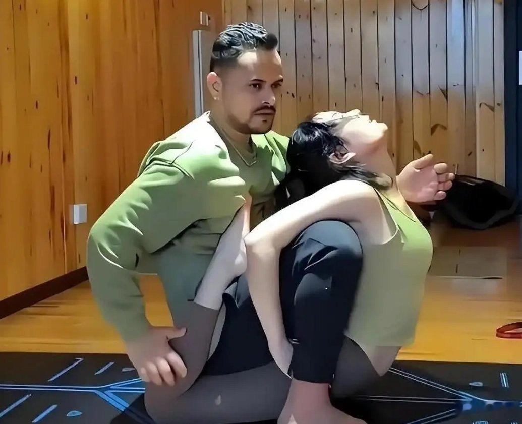 印度瑜伽教练潜伏中国欺骗17名女性 我说话难听我先说：正常中国女性谁会专门找印度