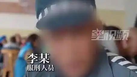 破防！82岁母亲千里坐轮椅探监，儿子一跪戳中全网泪点：有些遗憾真的等不起
 （个