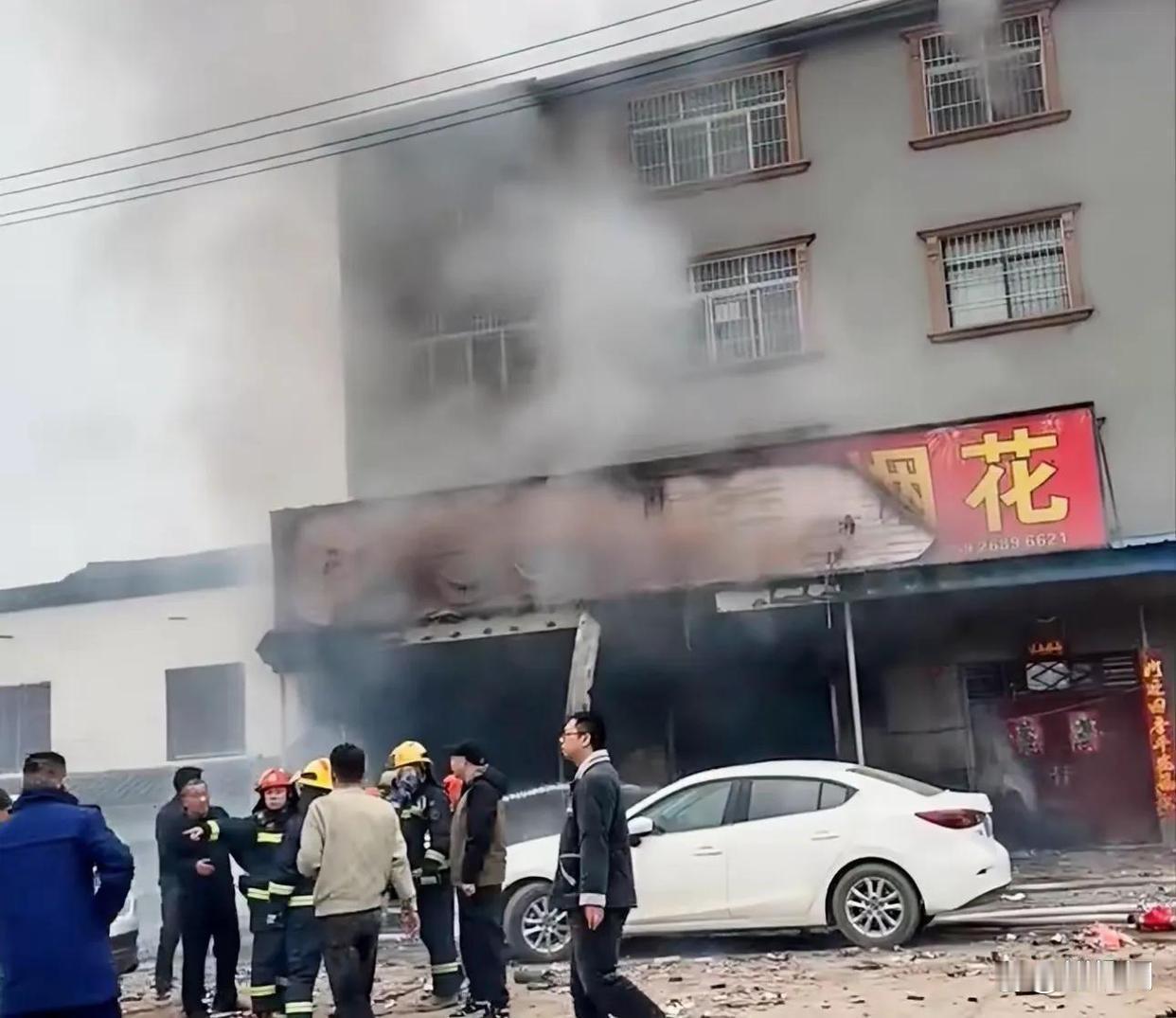 【警钟长鸣，安全至上】湖北宜城发生一起烟花爆竹爆炸事故，已致12人死亡；前几天，