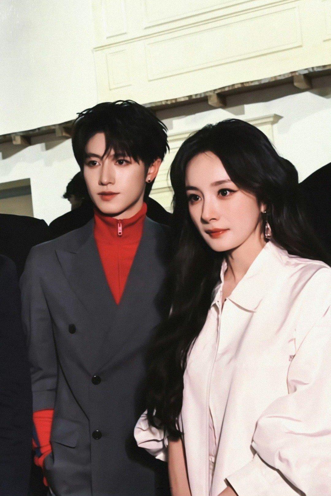 豪门姐弟既视感杨幂TOP坐一起