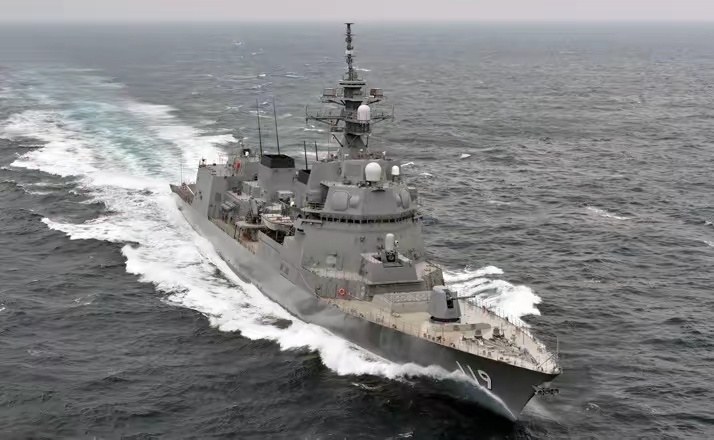 日舰艇进入台湾海峡被中国军队处置就在眼皮子底下，日本自卫队的舰艇大摇大摆地闯进台