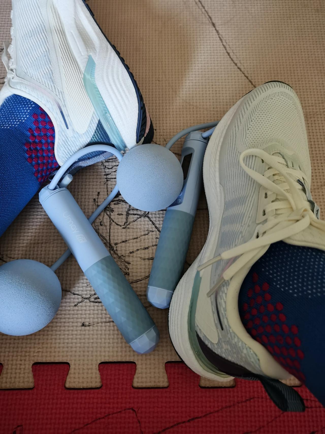 罗翔说：
如果你整天不读书，不运动，不节制消费，不反省，无兴趣、无爱好、无目标、