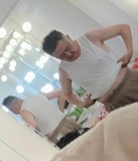 大爷：你们很不礼貌[喵喵]他：我同意😌 