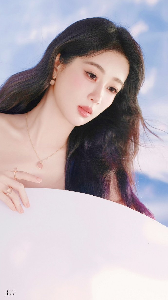 杨紫玉兰花开君再来 💜杨紫董竹君 遇见即是上上签 谢谢你来我身边. 杨紫🔸杨