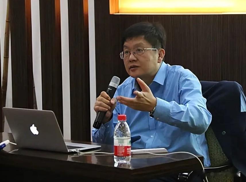 终于弄明白了
复旦大学退休教授冯玮之所以在这个时刻，还建议家长们把孩子送到日本去