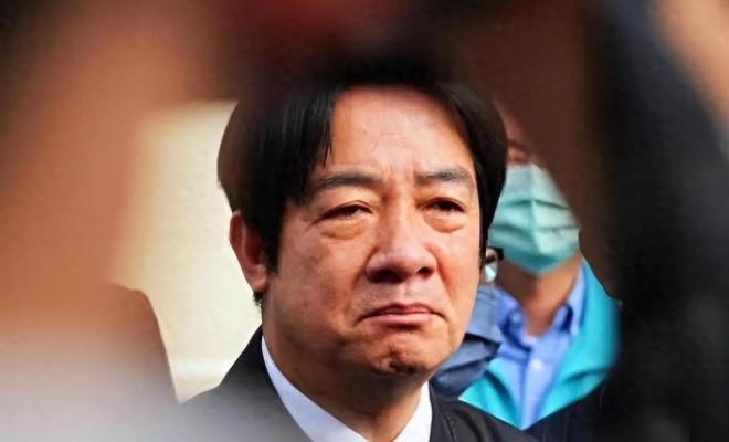 赖清德最后的结局！
一、投降
二、死于“武统”
三、坐牢笼
四、流亡海外
话说赖