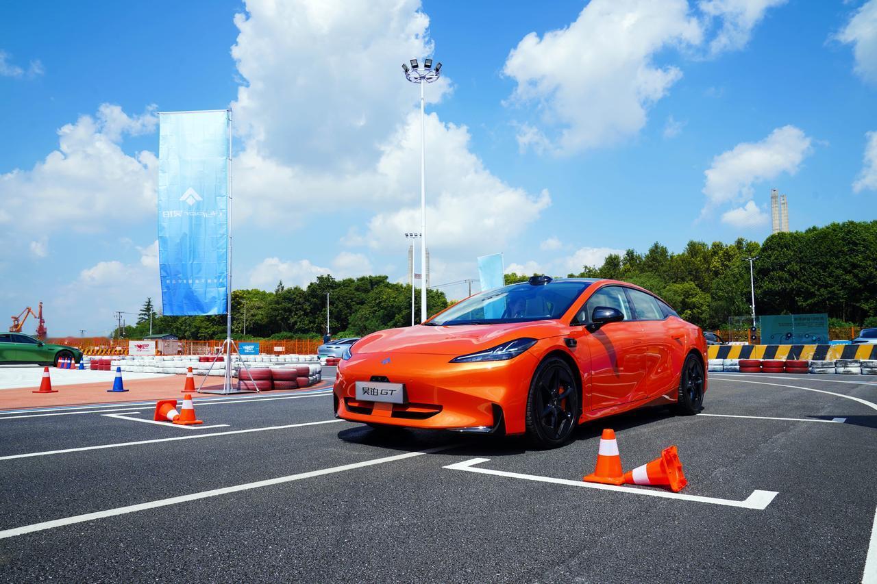 每周工作4天，休息3天，是多少打工人的梦寐以求，尤其是在996曾被称为“福报”的