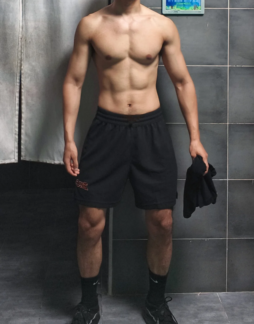 和杠铃片较劲的日子