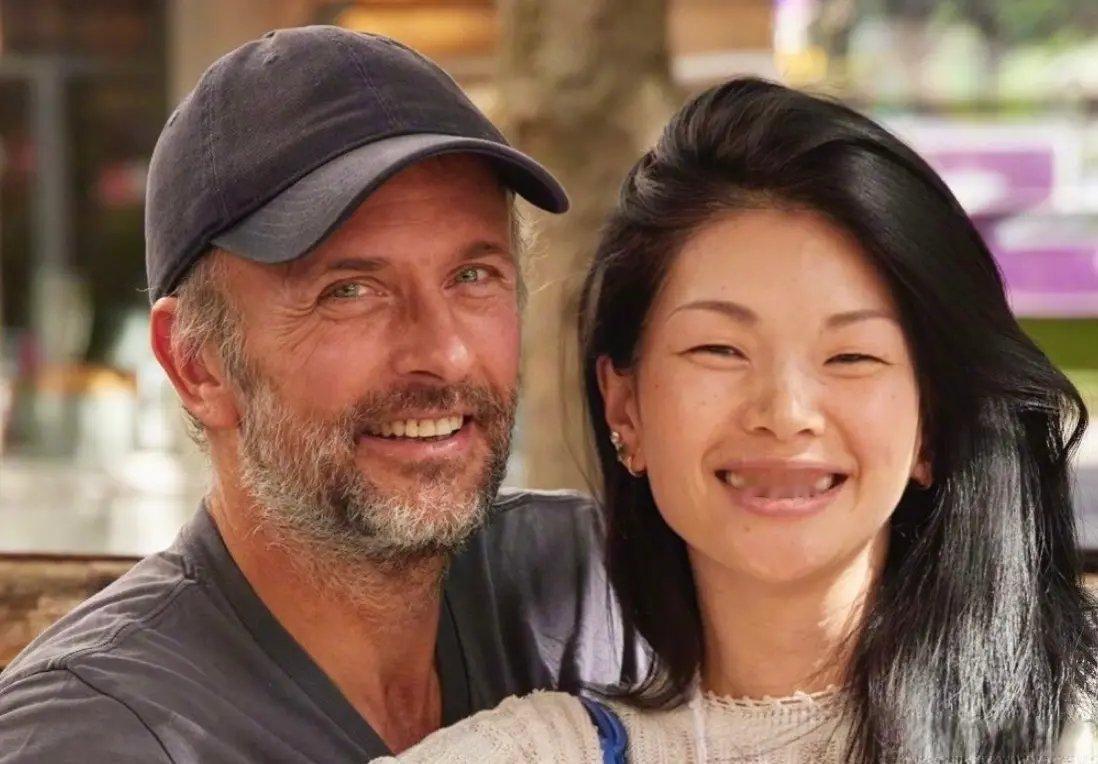 国际名模吕燕天生就是吊梢眼，符合欧美的审美，但是其她人明显不是。

咱们的审美也