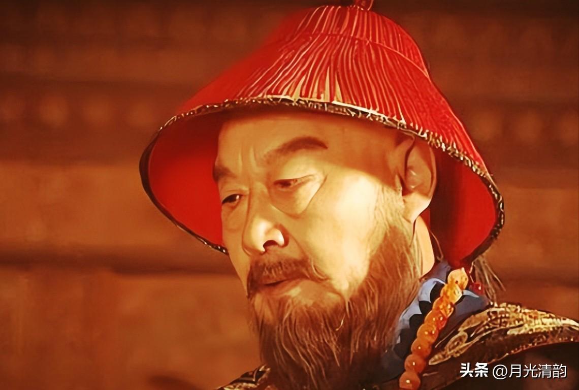 皇太极突然驾崩，朝中顿时乱成一团。豪格和多尔衮两拨人马剑拔弩张，都想坐上那把椅子