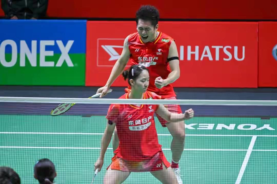 🇨🇳程星/张驰一扫之前的低迷，顺利晋级印尼公开赛次轮！
21:10、21:9