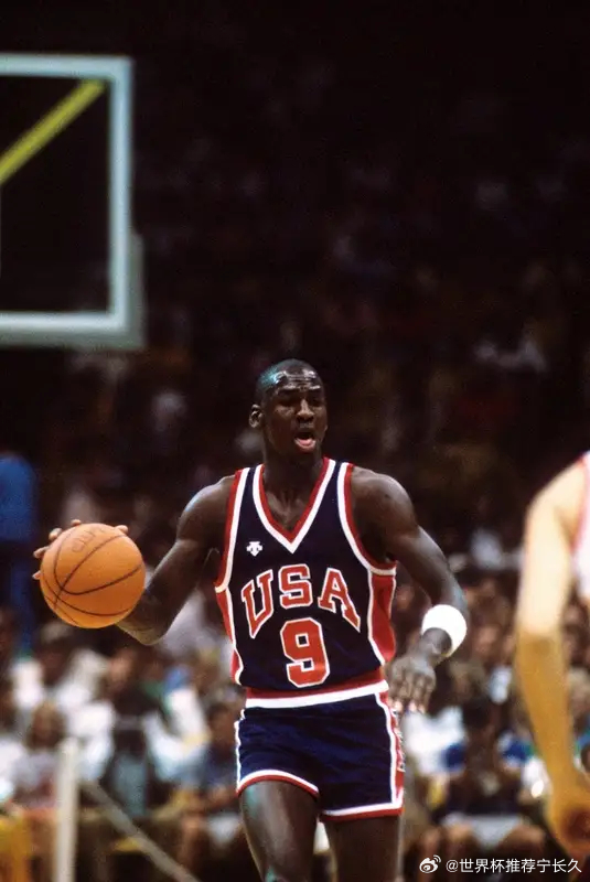 NBA球员等级：1 巨星：得分王2 超级巨星：得分王+mvp3 冠军领袖：得分王