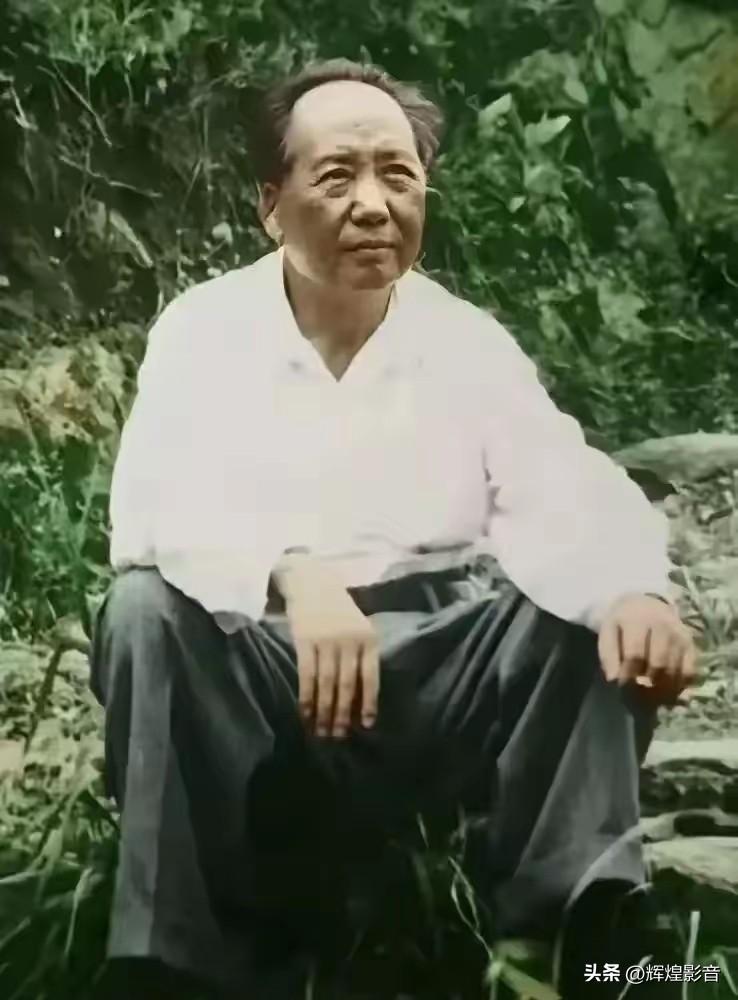 🌤云开日朗，神州焕彩！🙏敬爱的毛主席，追思您报国赤诚，传承不朽忠魂担当！以身