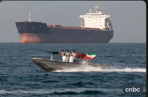 网传中国油轮安全的通过了霍尔木兹海峡。这是好事，也是理所应当的事情。事实上，伊朗