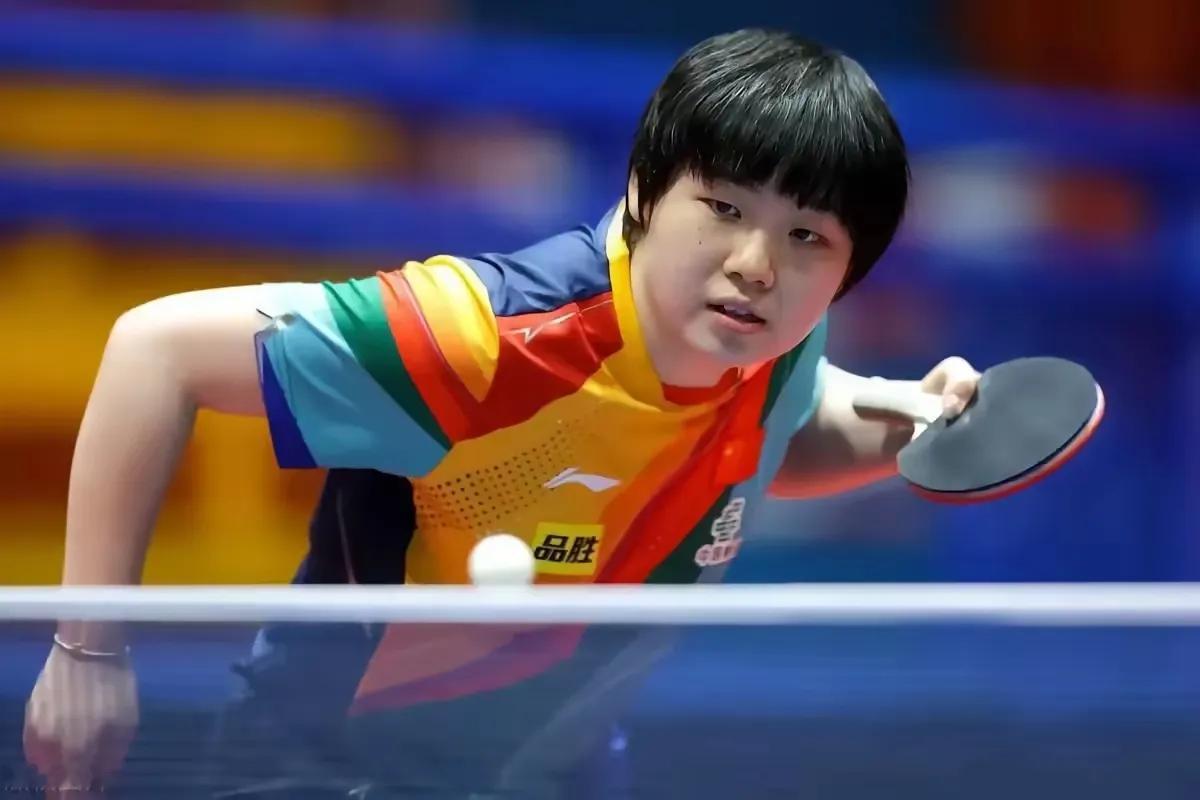 小将蒯曼获国乒重点培养！蒯曼连续参加wTT两站比赛，每站都兼三项，国乒对这位小将