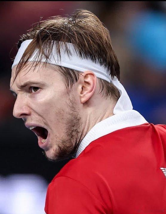 布勃利克在澳大利亚网球公开赛上击败埃切维里晋级澳网第四轮成为首位哈萨克斯坦男单晋