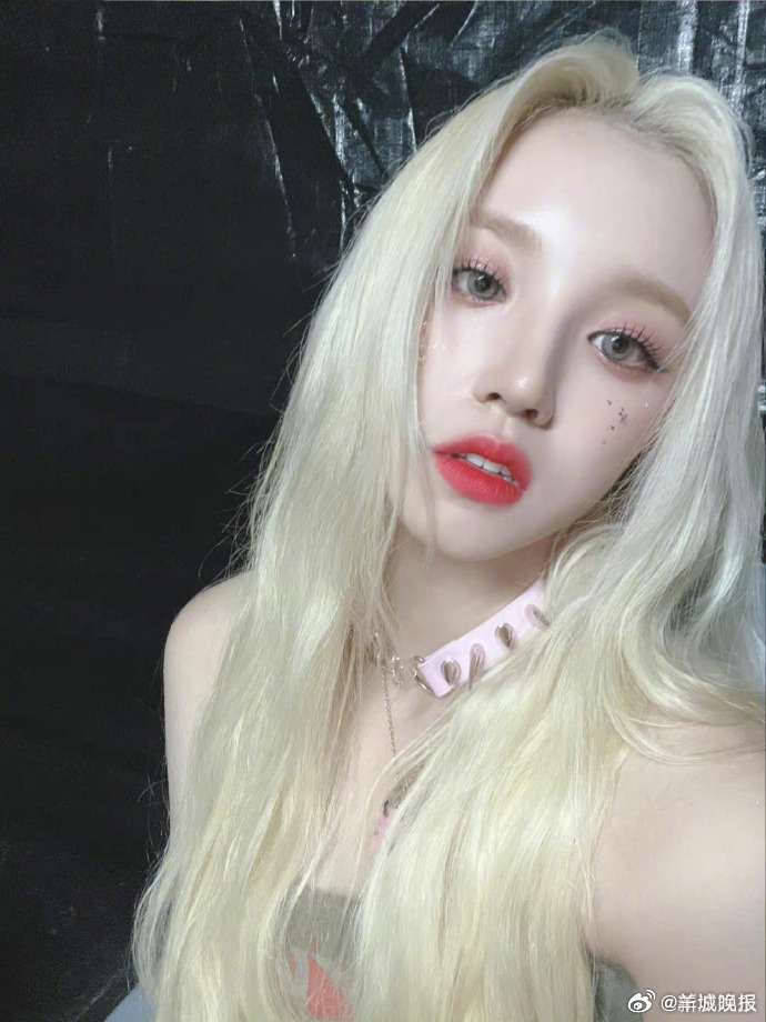 【谁是内娱掌管白发的神？】有人清冷如仙，有人破碎感拉满，有人霸气封神。....内