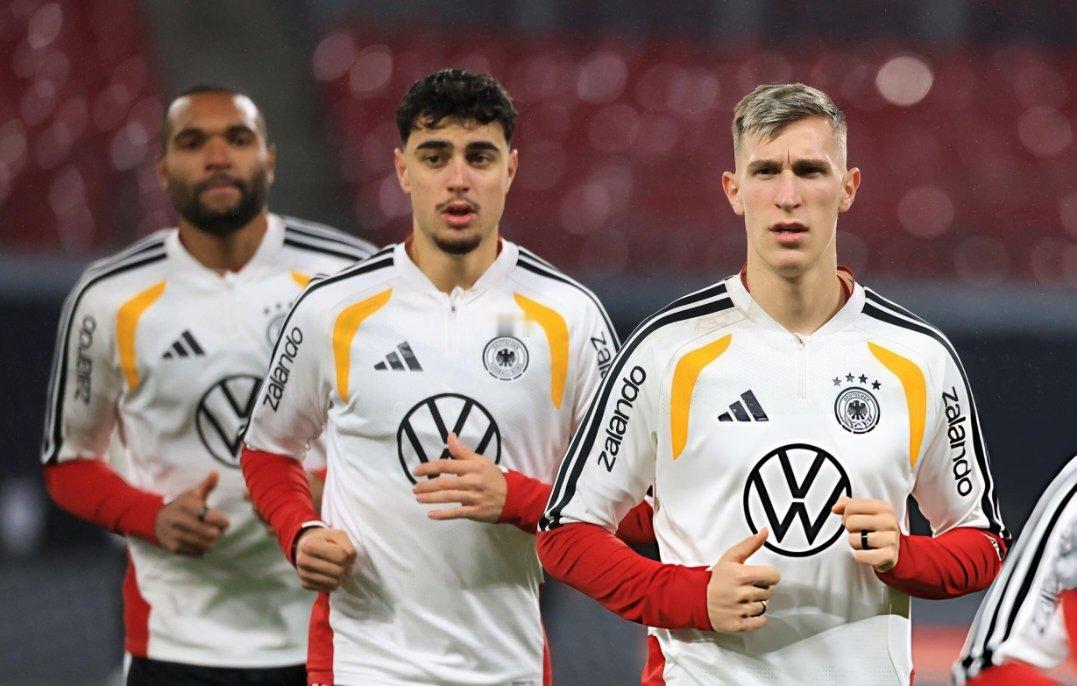 最后一次训练，基米希未参加合练 