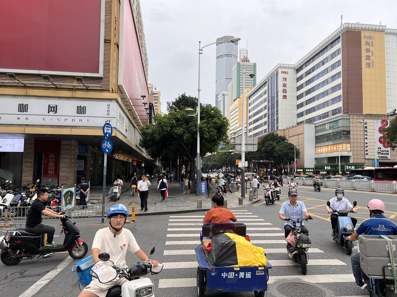 于海青：为何说在深圳会更加了解外卖行业？深圳是一座一线城市， 2000多万人口，