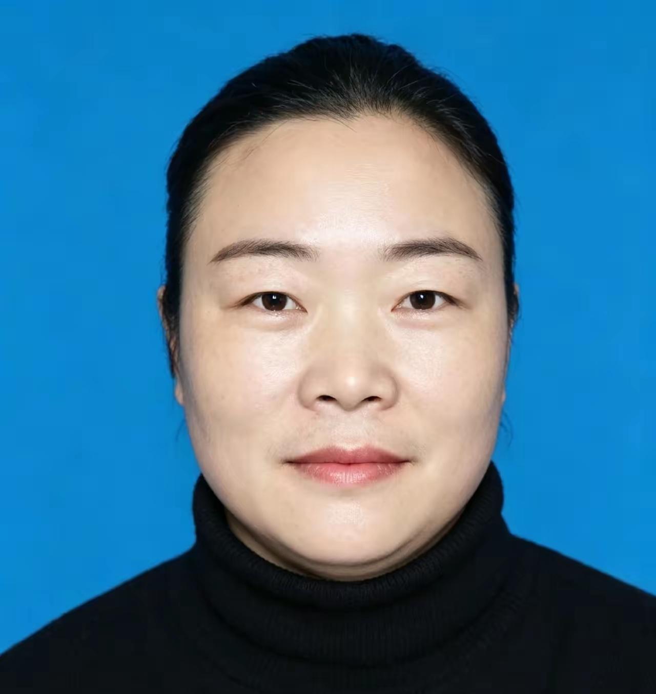 戈光月，1987年12月出生，原籍襄阳保康，是湖北十堰房县城关镇八里村的普通村民