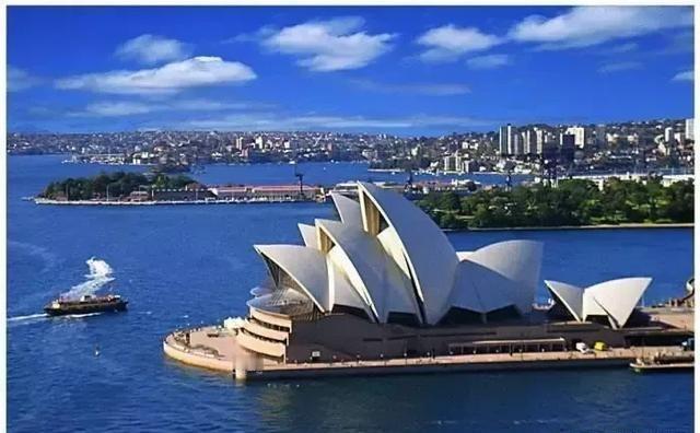 全世界的发达国家为什么会成为发达国家？有人认为是靠掠夺，有人认为是靠制度设计，有