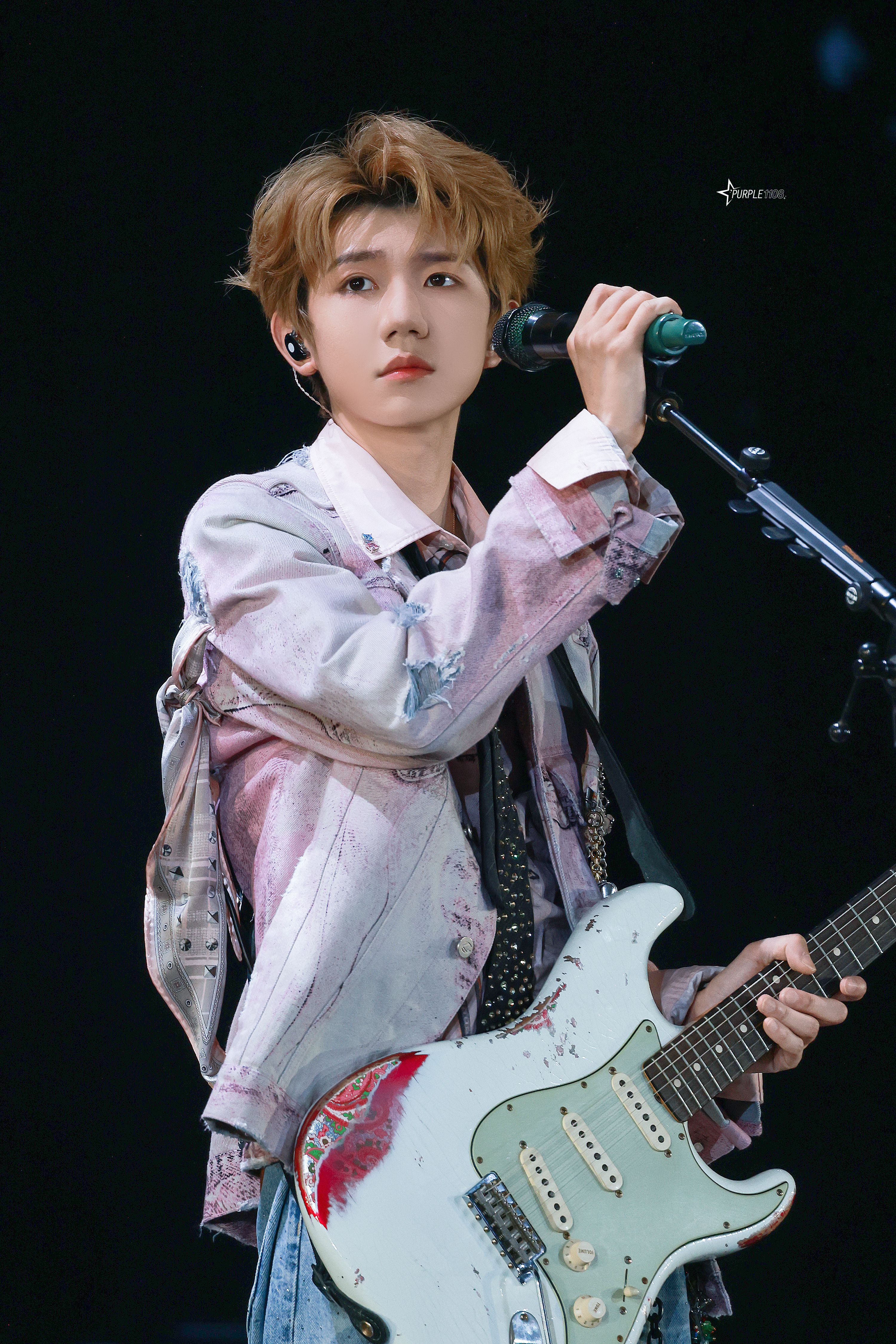 王源O的新衣服 王源宇宙超级无敌大大狂欢巡演 王源演唱会 王源演唱会上座率 王源