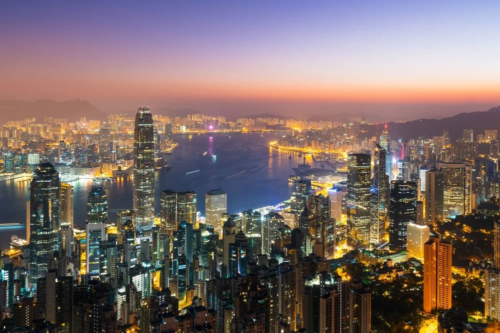 取代瑞士！香港成全球最大跨境财富中心