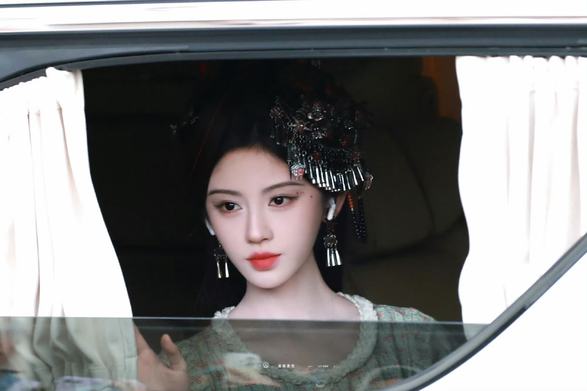 鞠婧祎苏绿夏 jjy鞠婧祎万花世界 喜欢是开始 爱你不会结束 慢慢来吧 我会一直