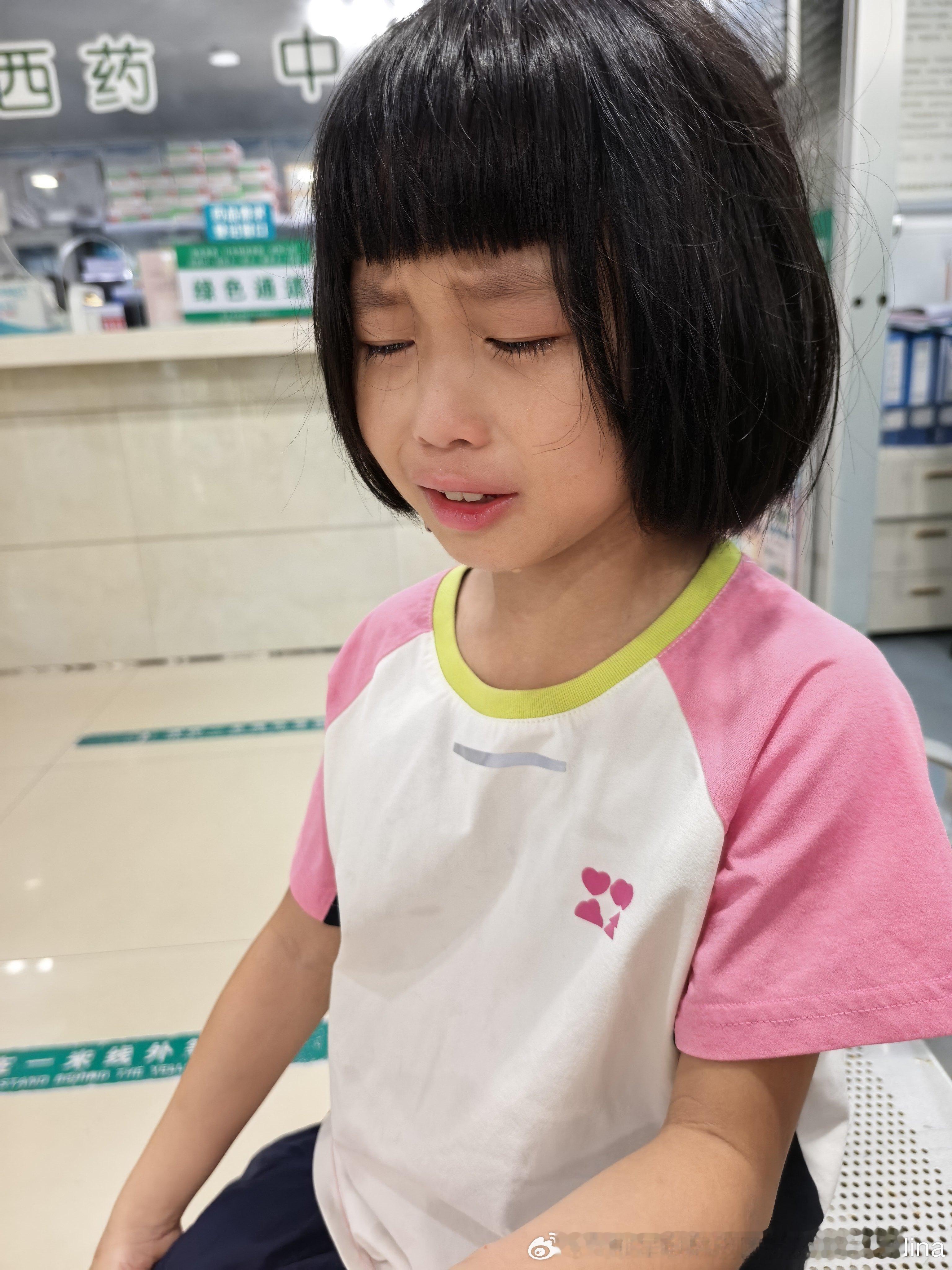 哭唧唧团！妮娜一家饭团团成长记