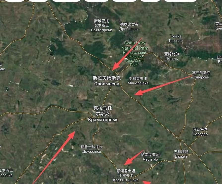 俄军在从北到南的千里战线上与乌军多点激战，但俄军的战略目的下图看的很清楚。
从下