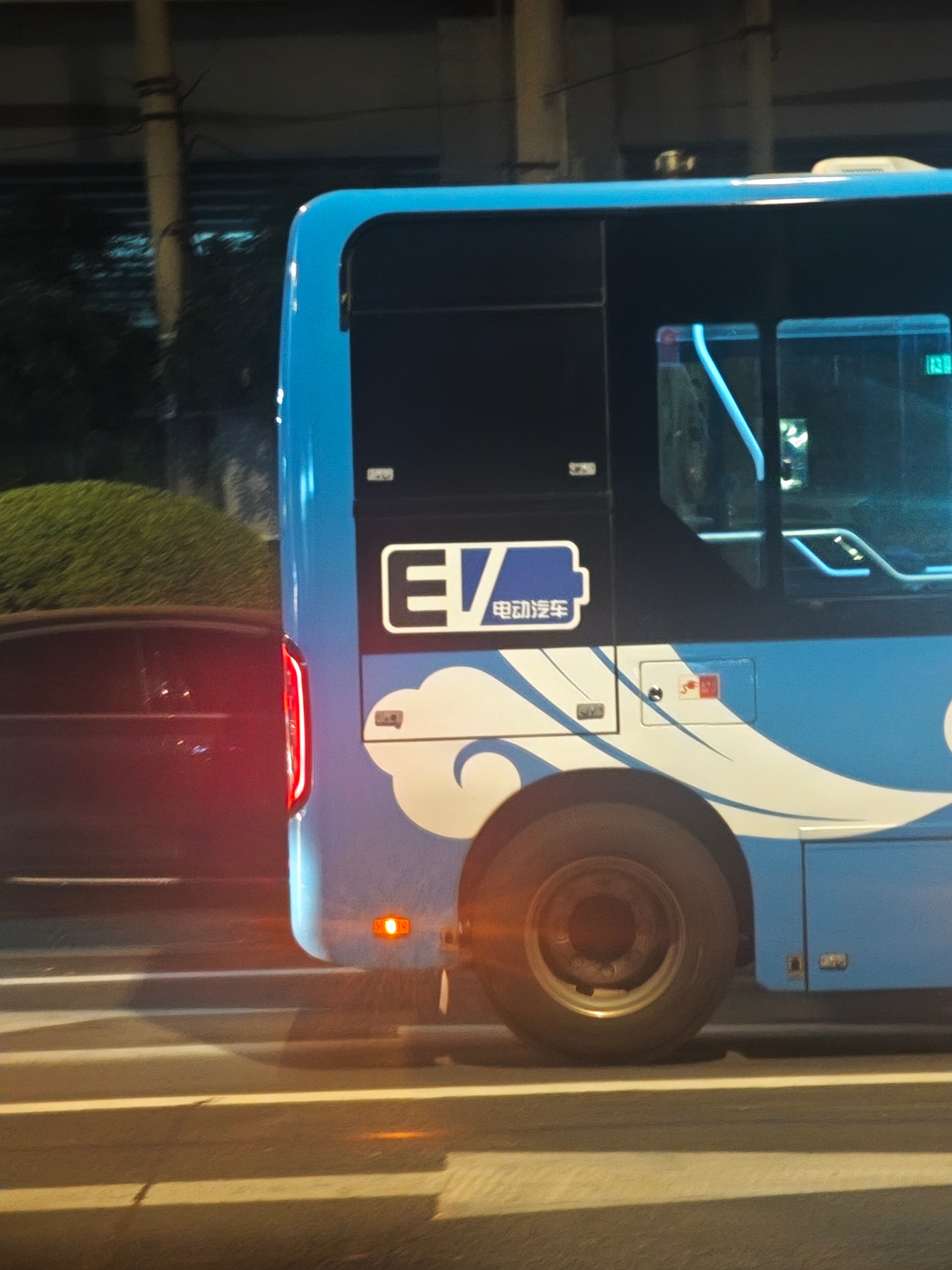 仅一家车企达成年度销量50%目标各大车企6月销量出炉，2026上半年车市整体承压