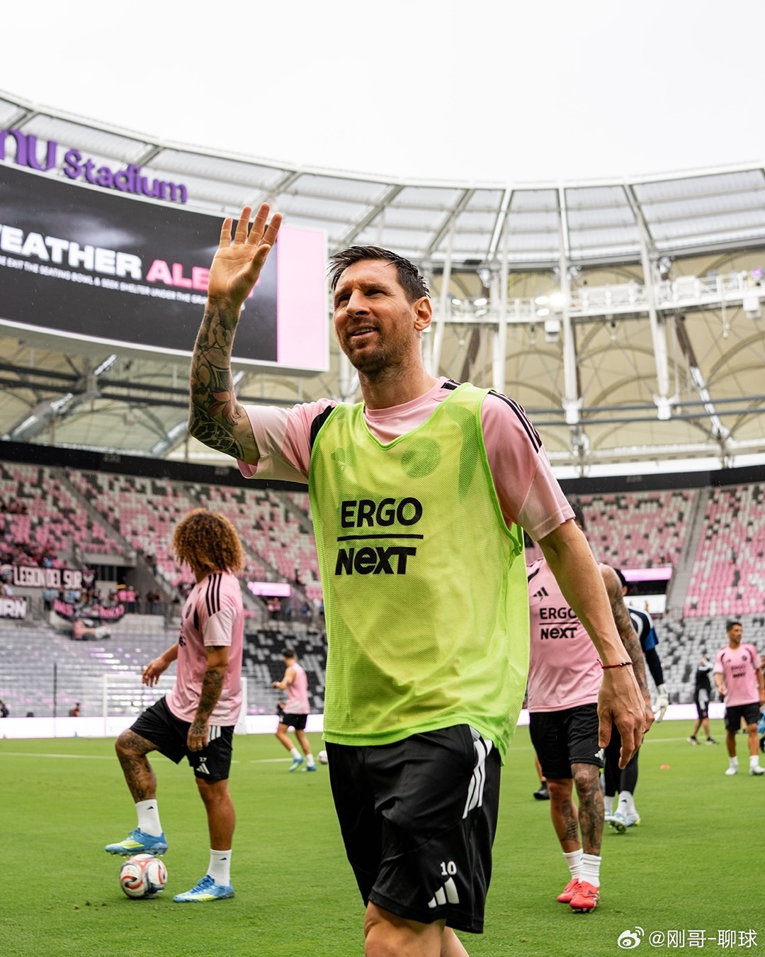 迈阿密国际2-2战平奥斯汀FC 梅西头球破门 苏亚雷斯替补救主迈阿密国际vs奥斯