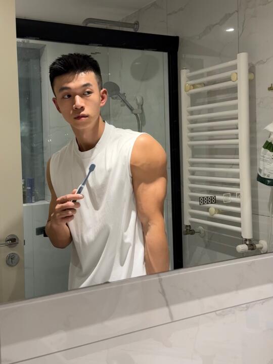 牙刷界要翻天了！朗利洁想搞事情！！