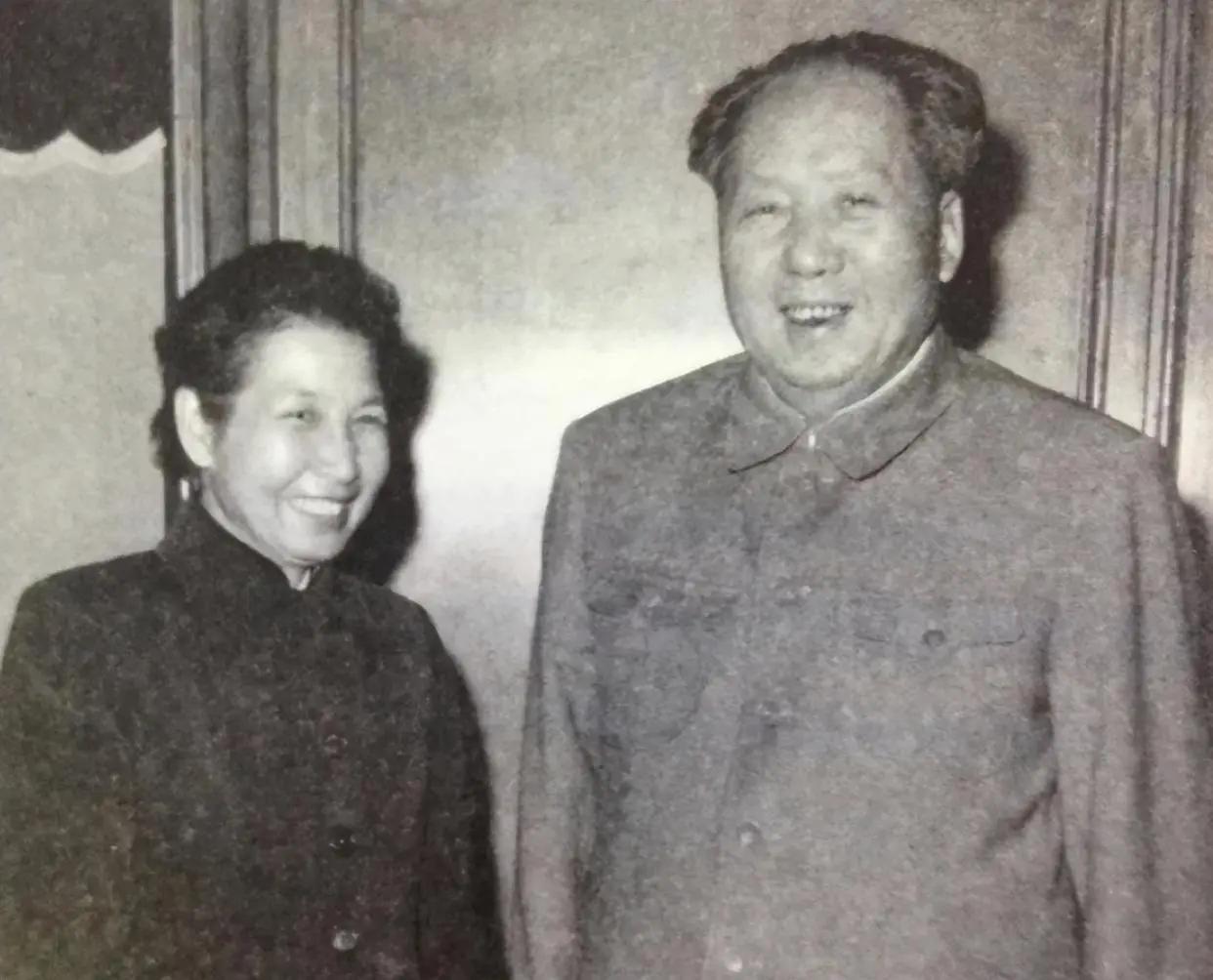 丈夫大笔一挥划掉妻子的名字，毛主席看完直接批评：善人受人欺！

这事儿发生在几十