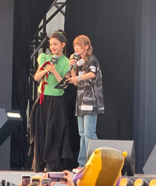 无畏契约章若楠国风少女来的，英气甜感