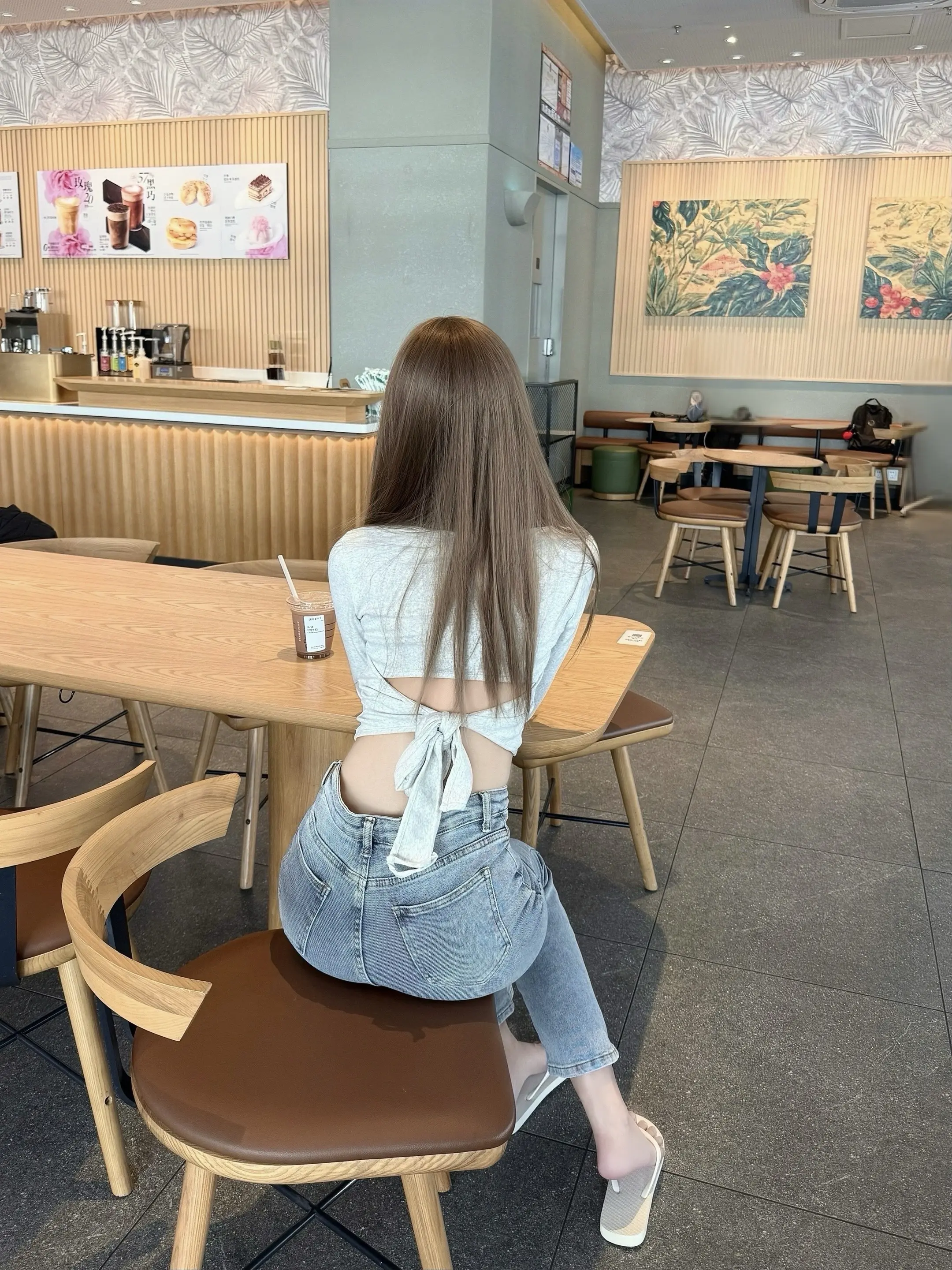 很多时候我都想离你近点再近点。 有