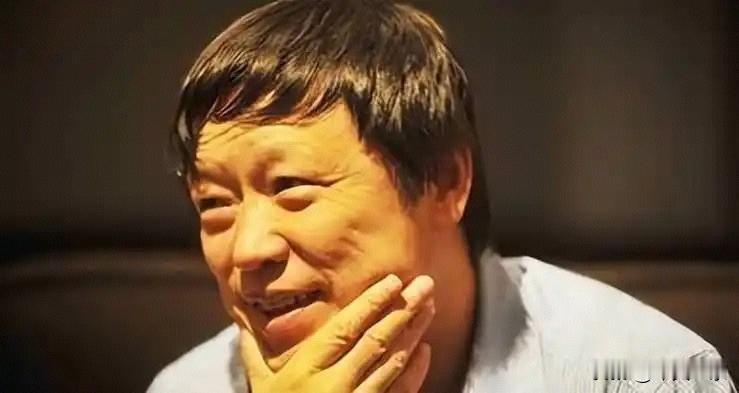 主要是老胡“既要又要还要”的做法让人接受不了。
[捂脸]