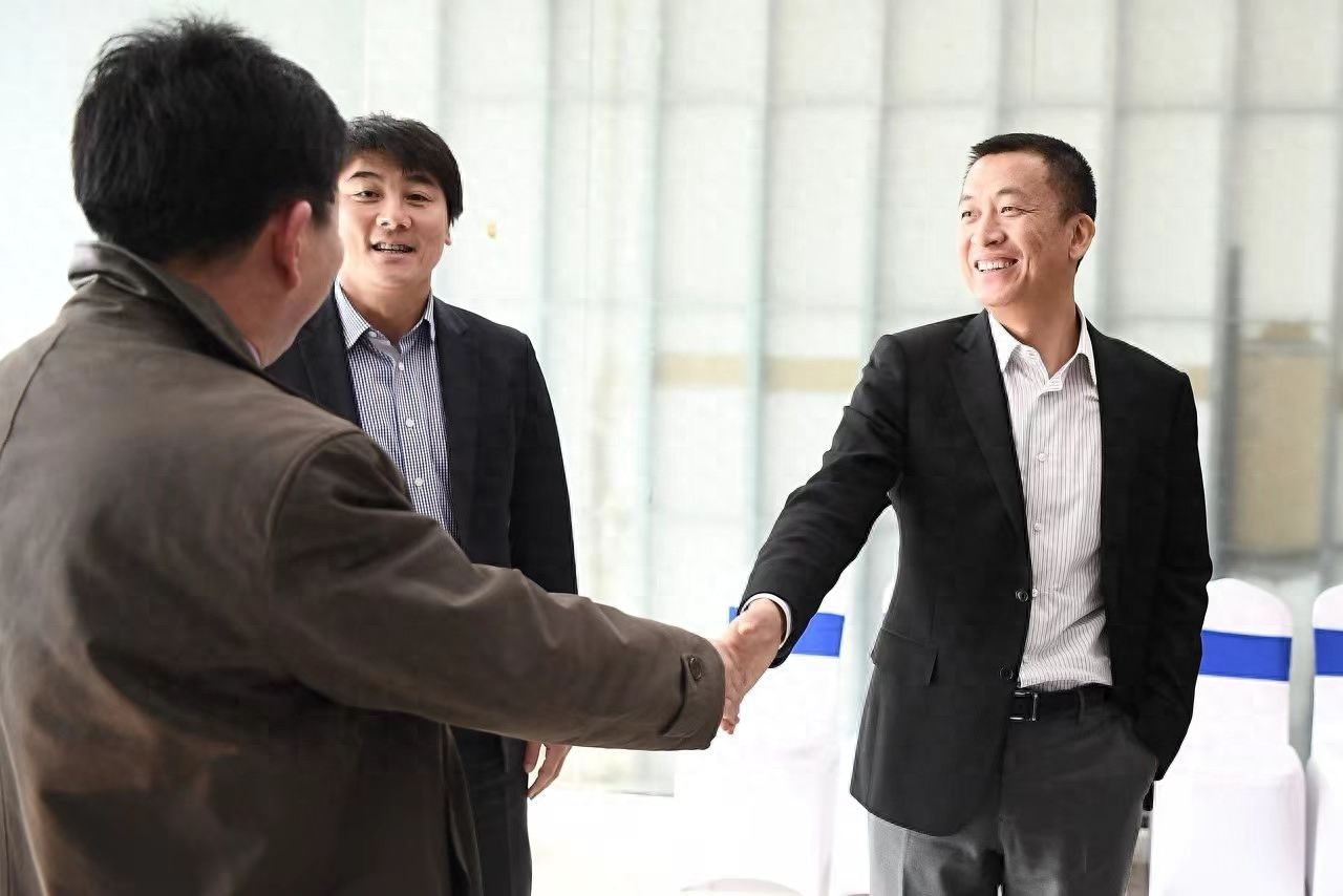 国安新帅浮出水面：老板亲自对接，媒体人建议先不要急着提夺冠