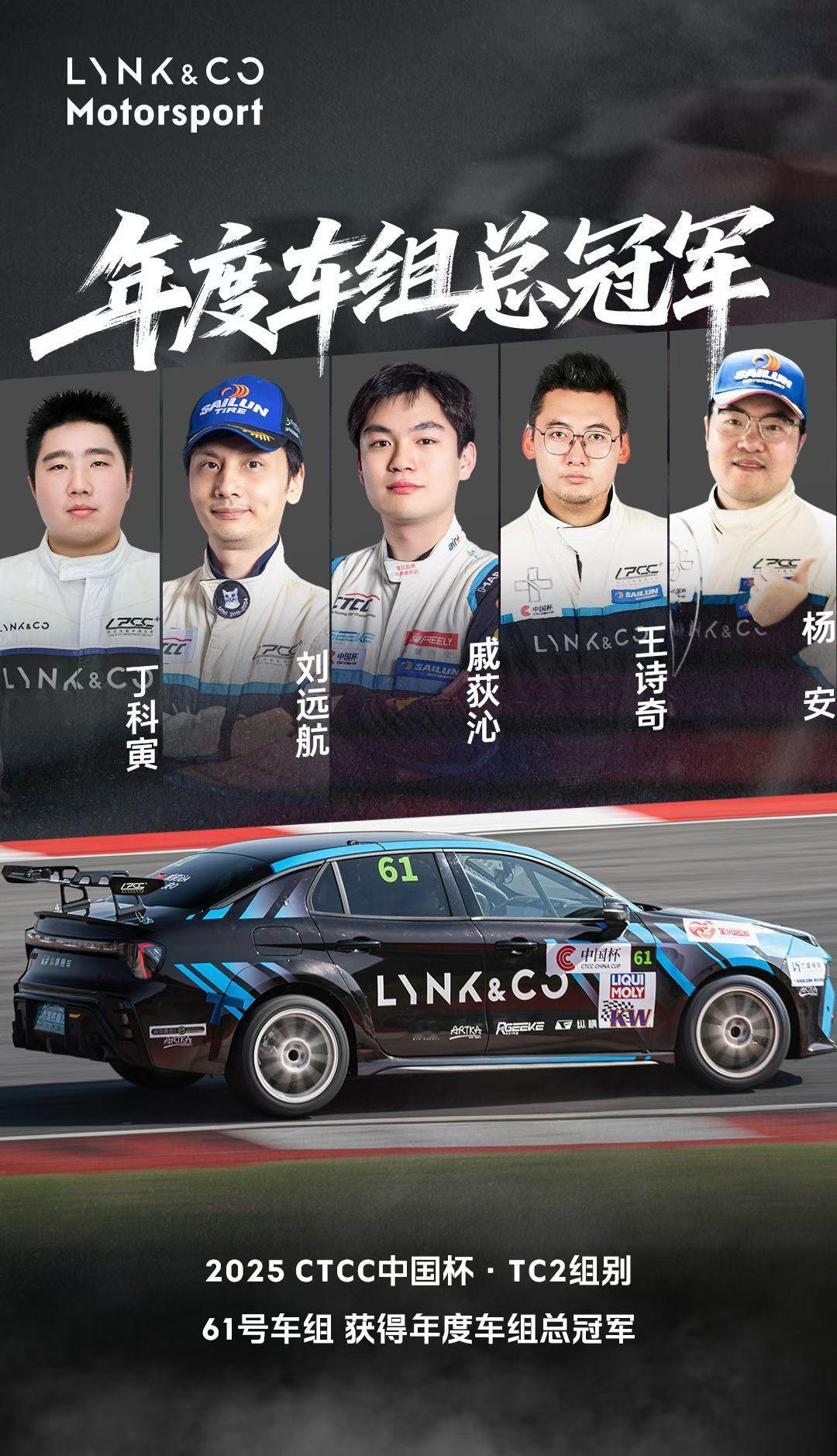 昨天发了一组帅比照让你们夸我一下，结果你们有夸车好看的，有夸凳子好看的，就是不夸