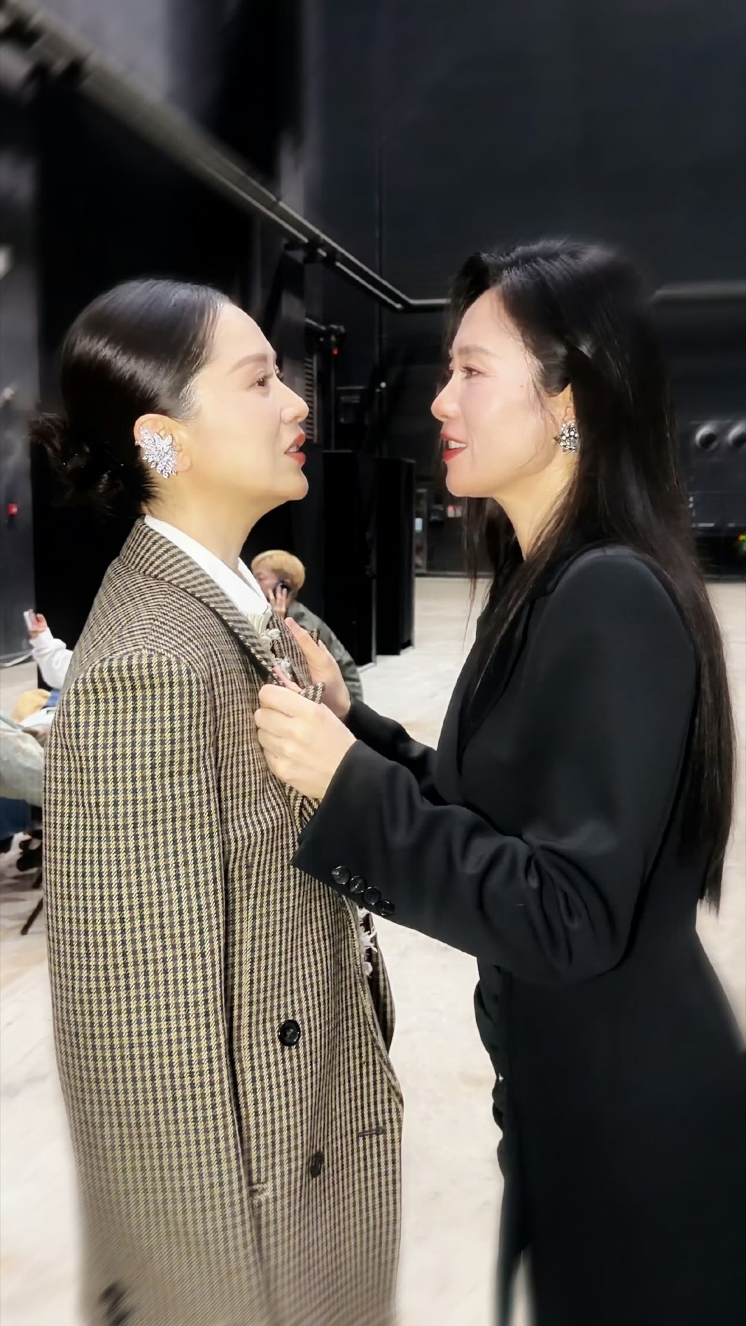 温峥嵘海清第一次同台温峥嵘要在乘风做自己 活久见！温峥嵘海清终于迎来第一次同台，