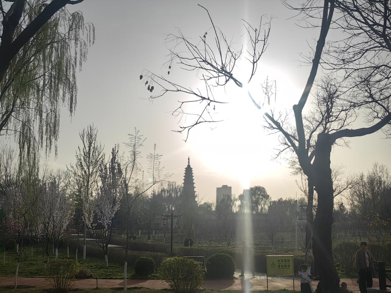 发张你手机里最美的夕阳照可以吗