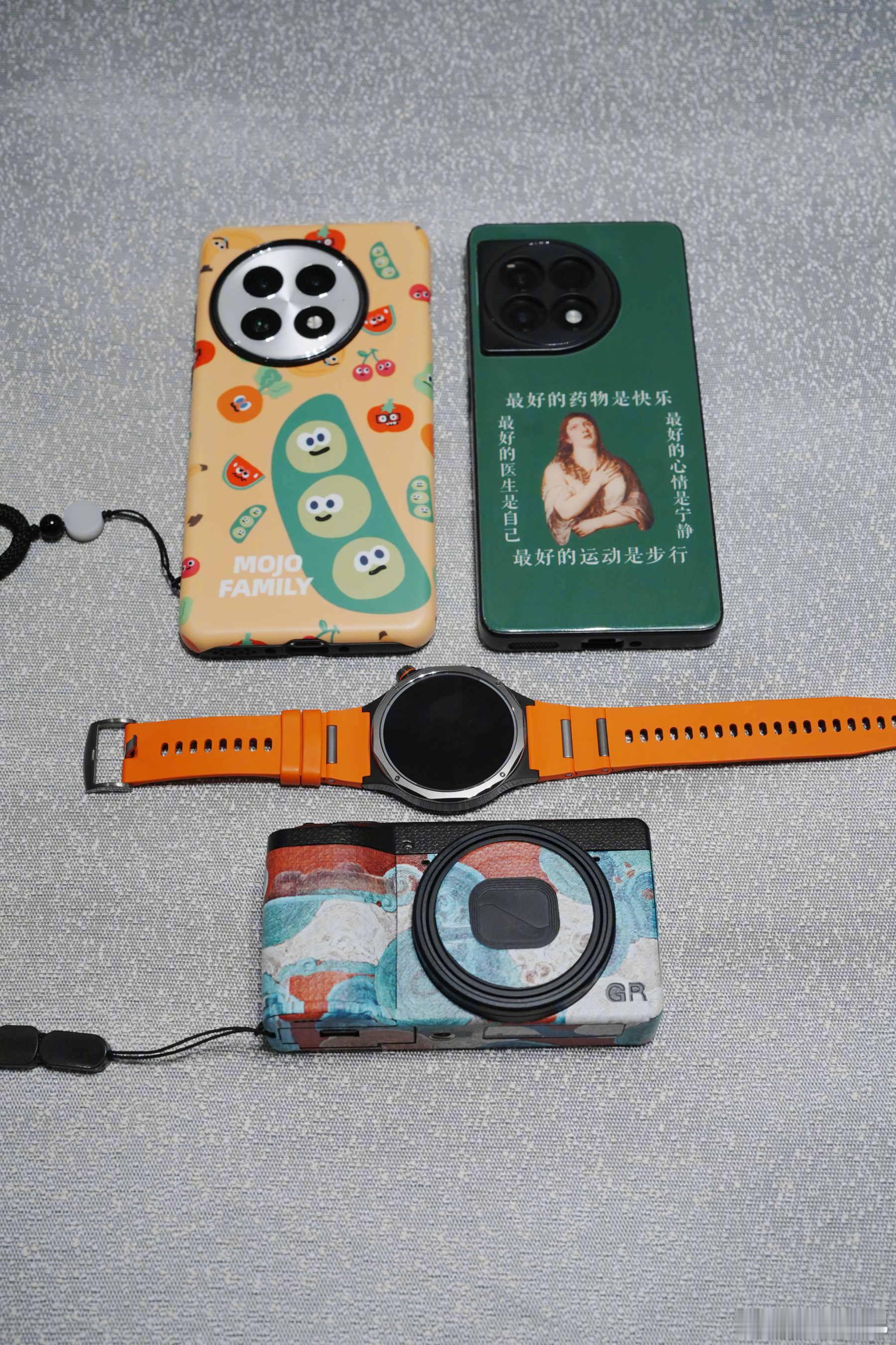 尾巴EDC 人到中年，生活需要点色彩？！一派吴言一整年 